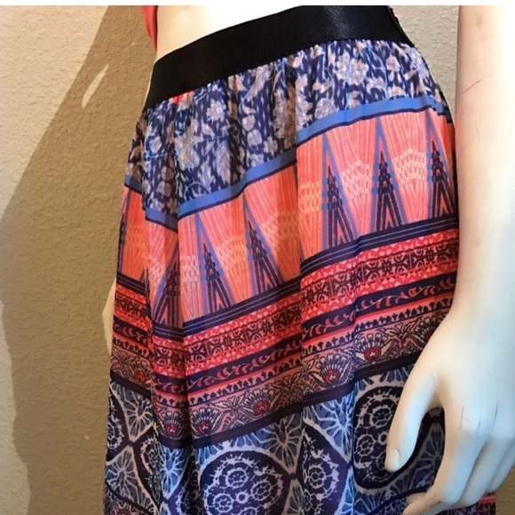 NWT Bebe print Maxi Skirt - Picture 5 of 11